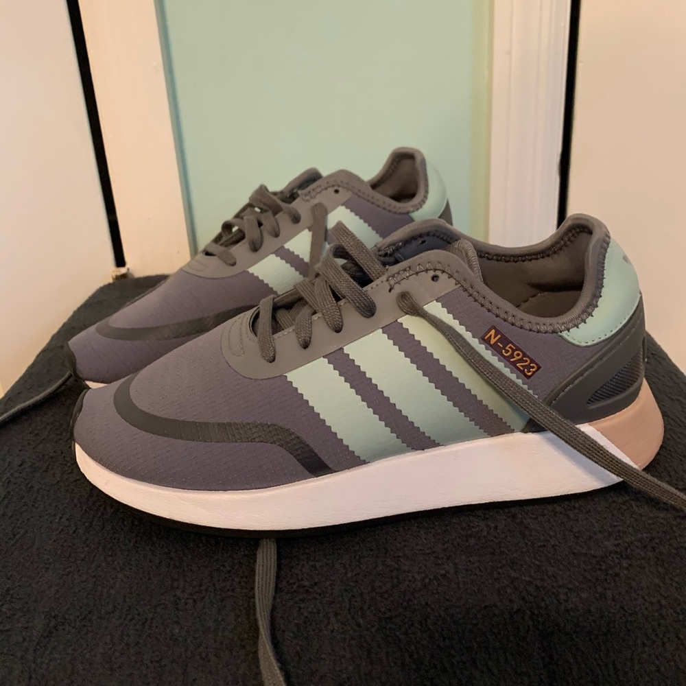 SOLD - Adidas women’s N-5923 size 8